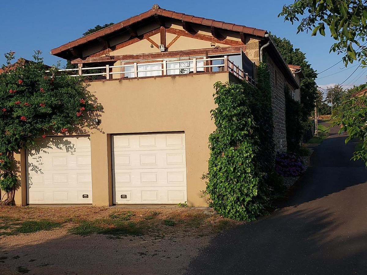 Gite Chez Tiane Saint-Flour-L'Etang Exterior photo