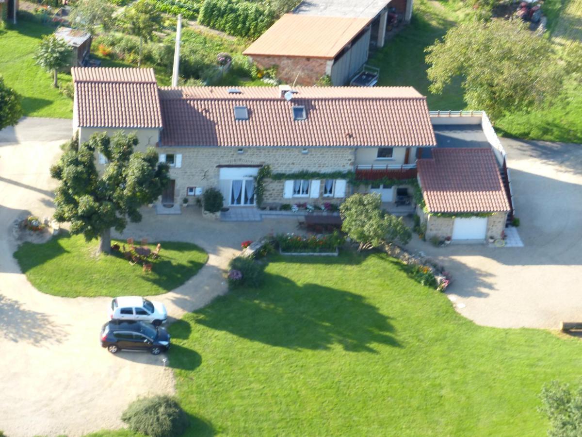 Gite Chez Tiane Saint-Flour-L'Etang Exterior photo