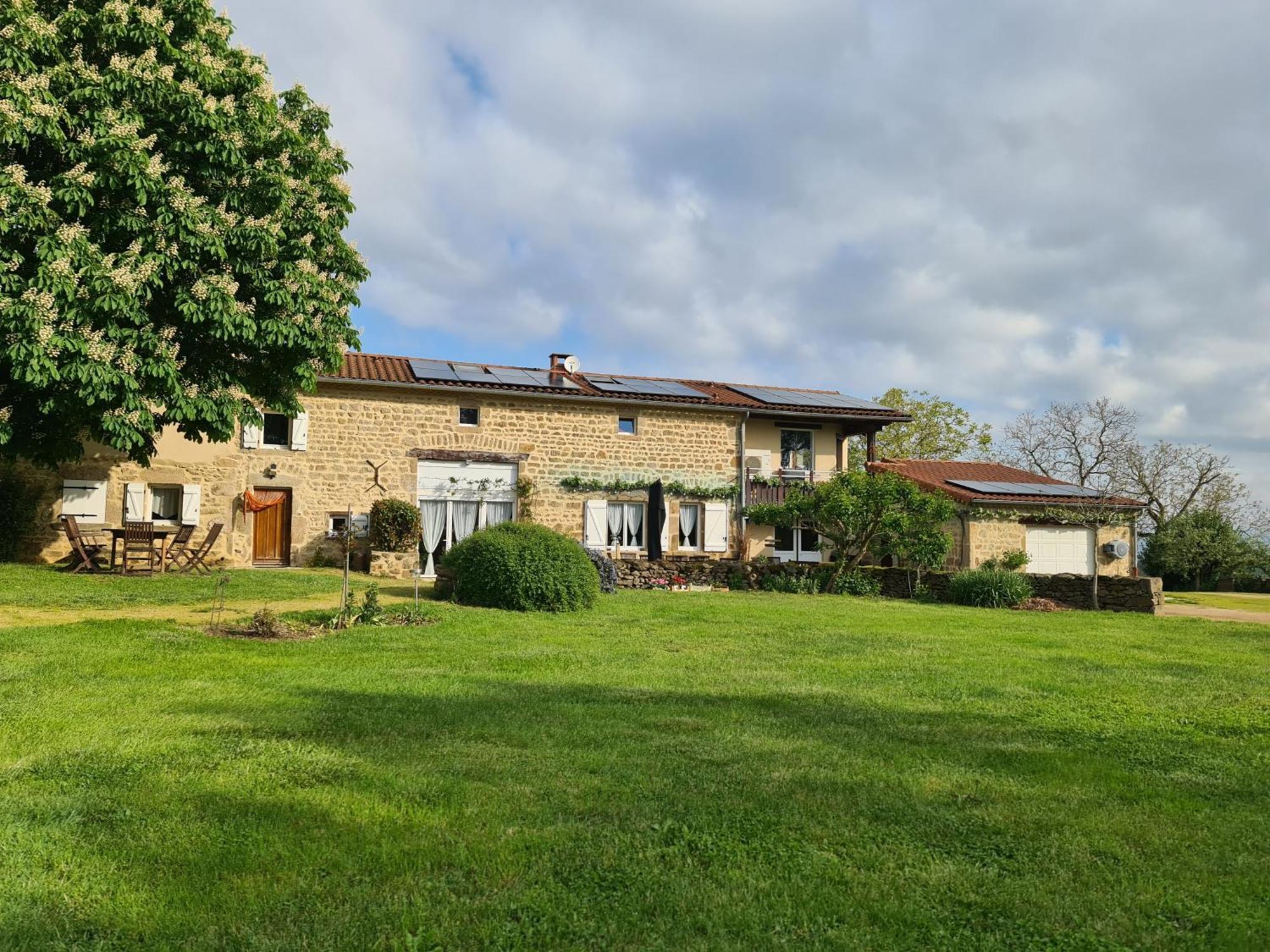 Gite Chez Tiane Saint-Flour-L'Etang Exterior photo